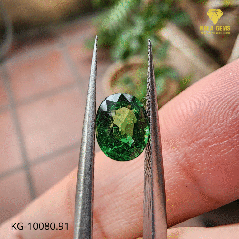 Tsavorite Garnet xanh lục