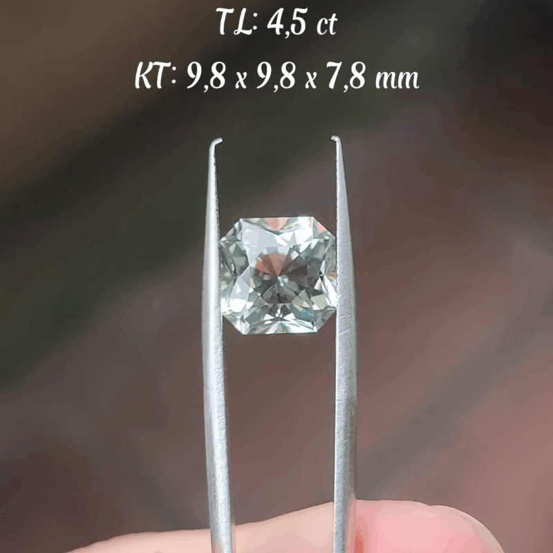 Prasiolite Xanh Lục Nhạt Tự Nhiên L94.1.3
