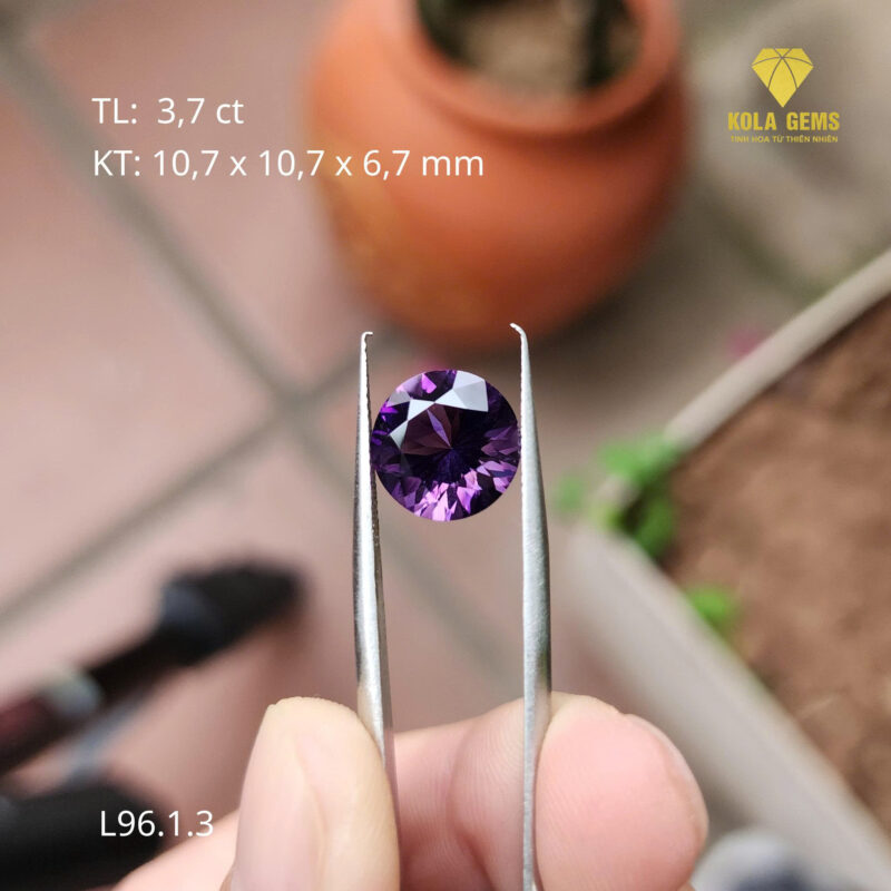 Uruguay (Amethyst) Tím Tự Nhiên L96.1.3
