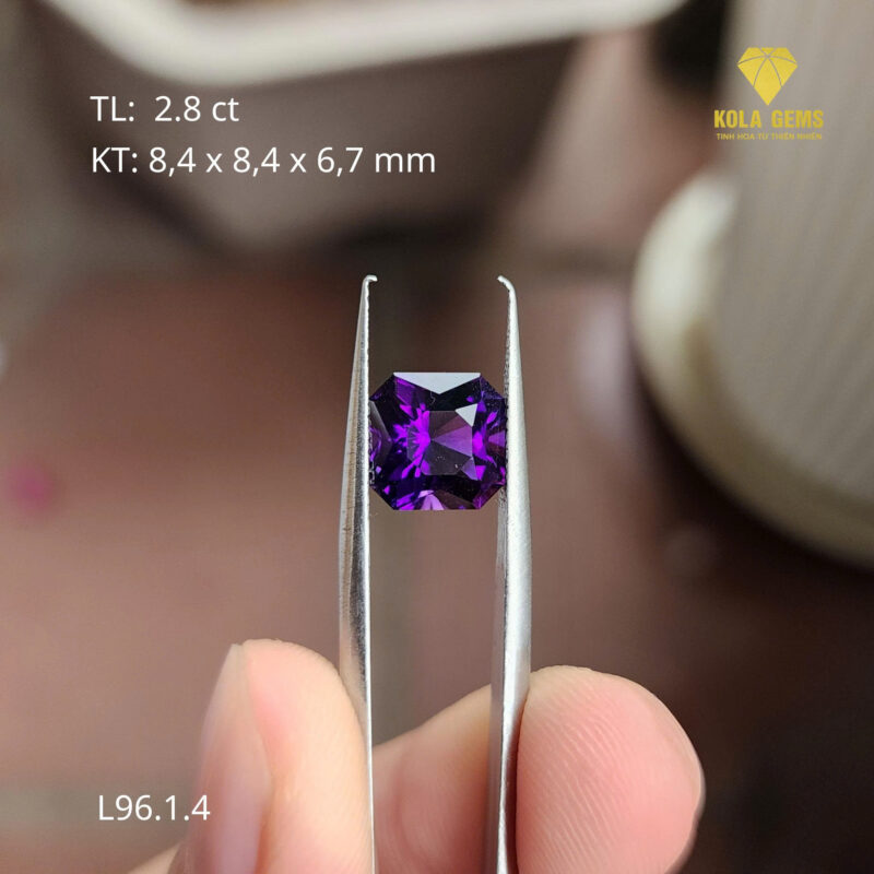 Uruguay (Amethyst) Tím Tự Nhiên L96.1.4
