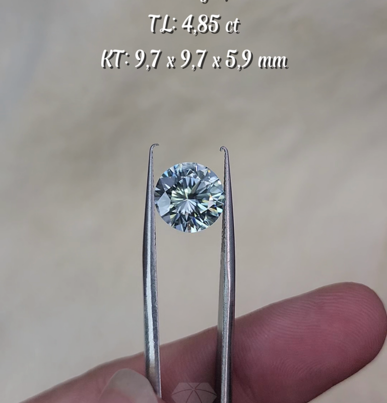 Zircon Trắng Tự Nhiên KG-100119
