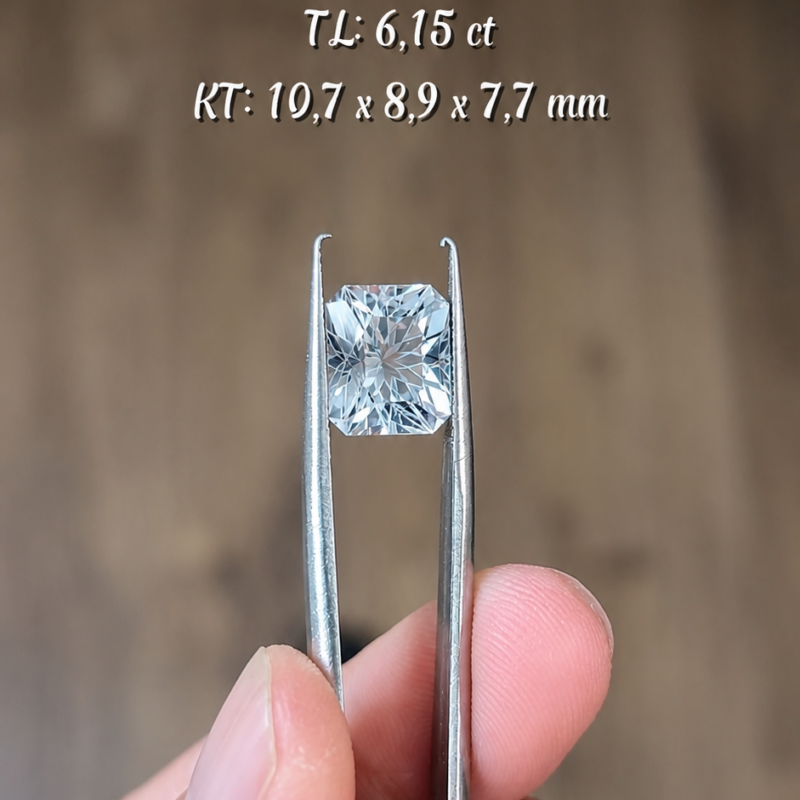 Topaz Trắng Tự Nhiên KG-100213