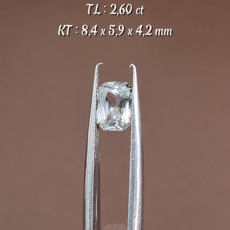 Zircon Trắng Tự Nhiên KG-100137